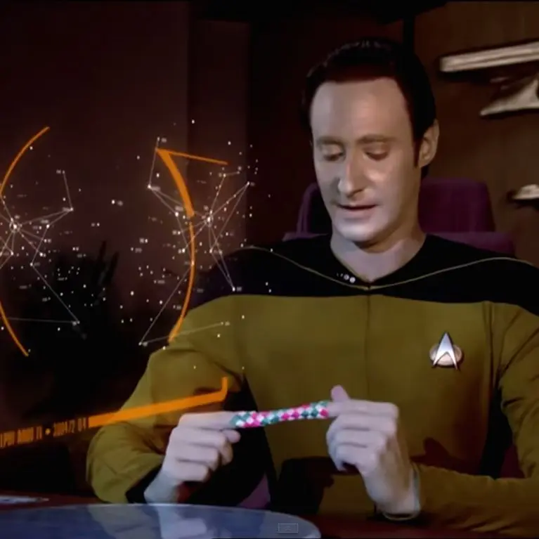 Lt. Cdr. Data being finger trapped