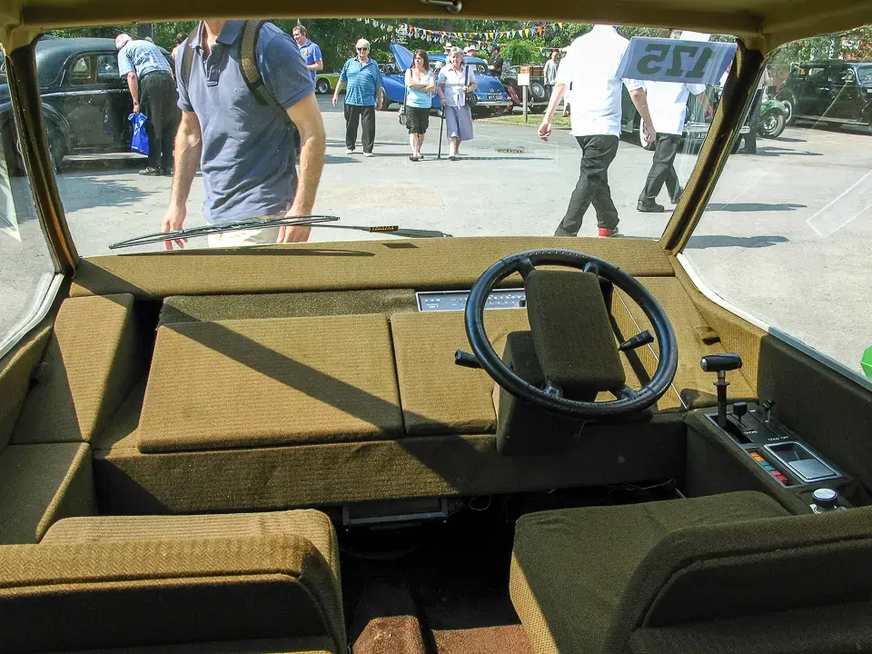 Vehicle interior of the Minissima