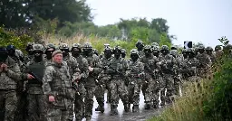 EU mulls training soldiers inside Ukraine