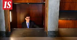 Paavo Väyrynen pyrkii presidentiksi