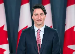 Trudeau: Canada fully supports Ukraine using long-range weaponry