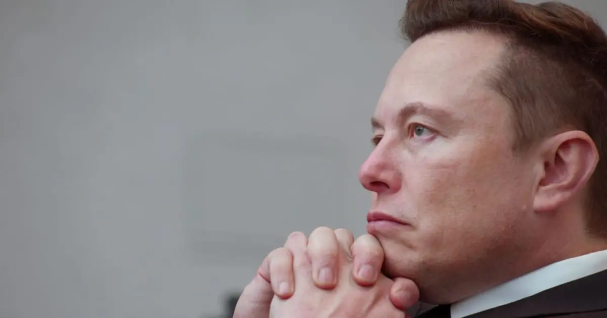 Elämäkerta: Elon Musk esti Ukrainan drooni-iskun Venäjää vastaan sammuttamalla Starlinkin